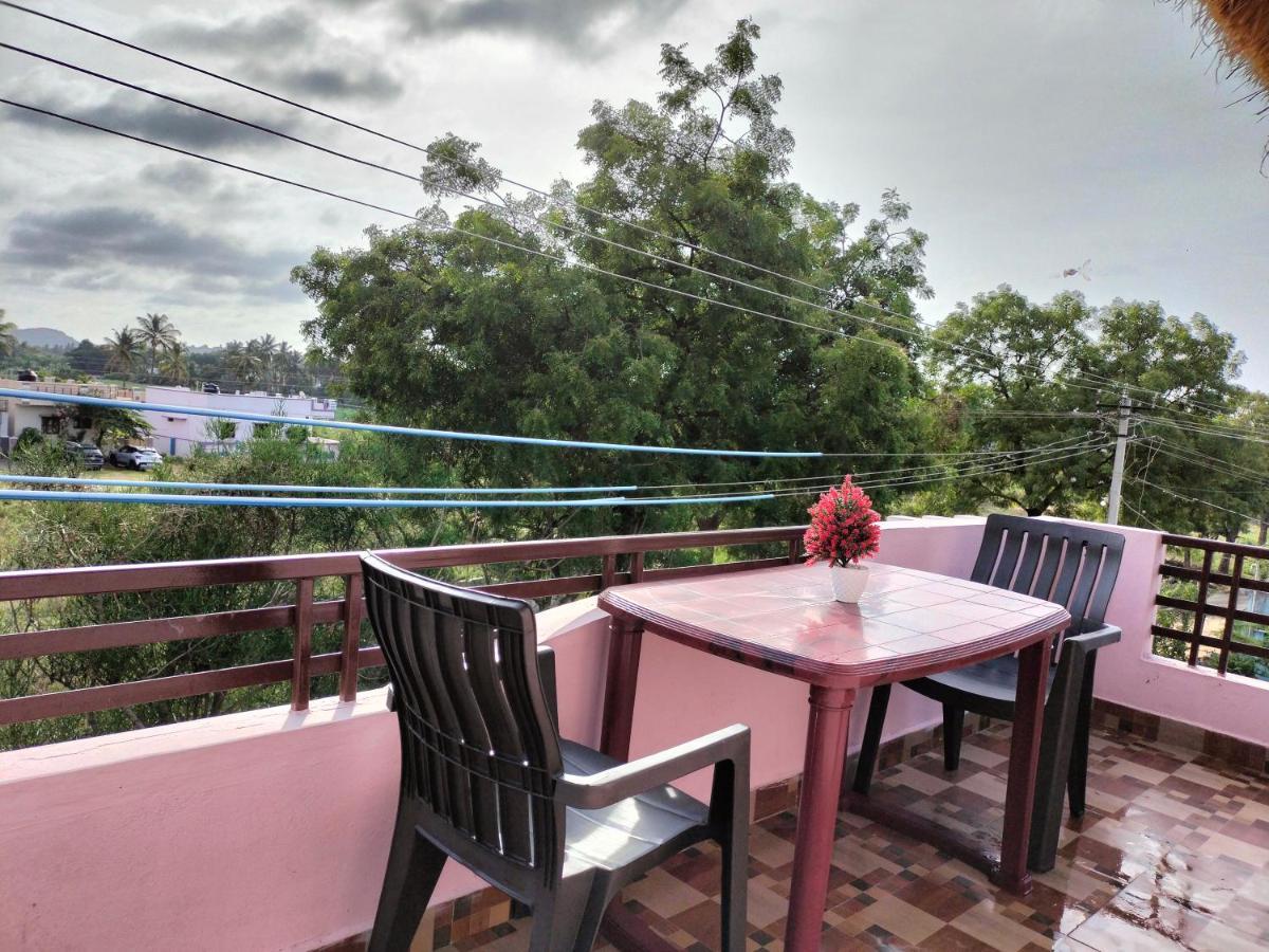 Prajwal Home Stay Hampi Eksteriør bilde