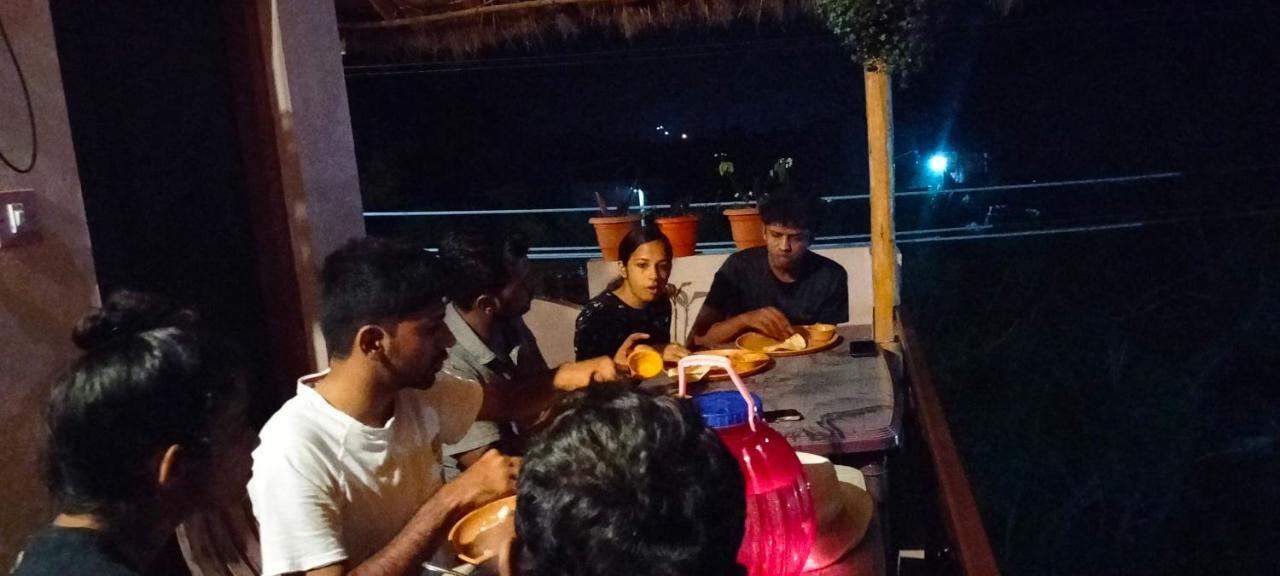 Prajwal Home Stay Hampi Eksteriør bilde
